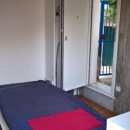 Under The Acropolis, Tiny Room, Big Terrace Athens Exterior photo