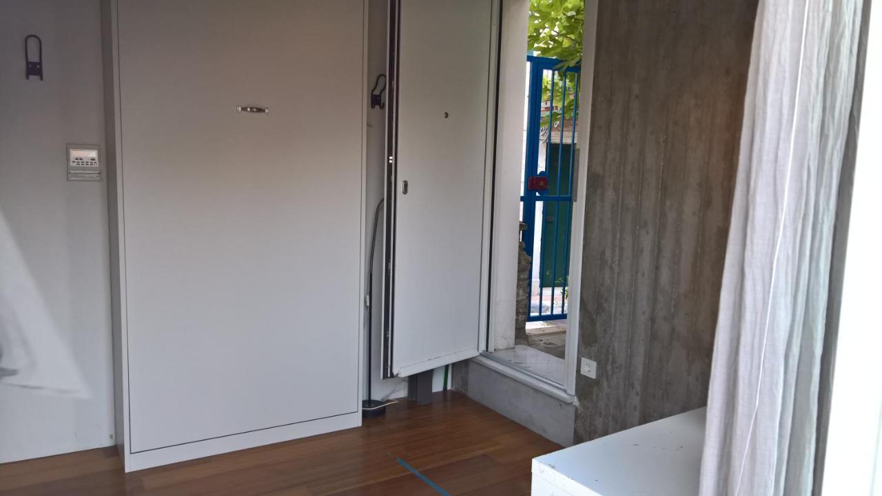 Under The Acropolis, Tiny Room, Big Terrace Athens Exterior photo